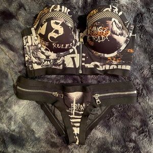 SOLD 🛍 Victoria’s Secret X Balmain